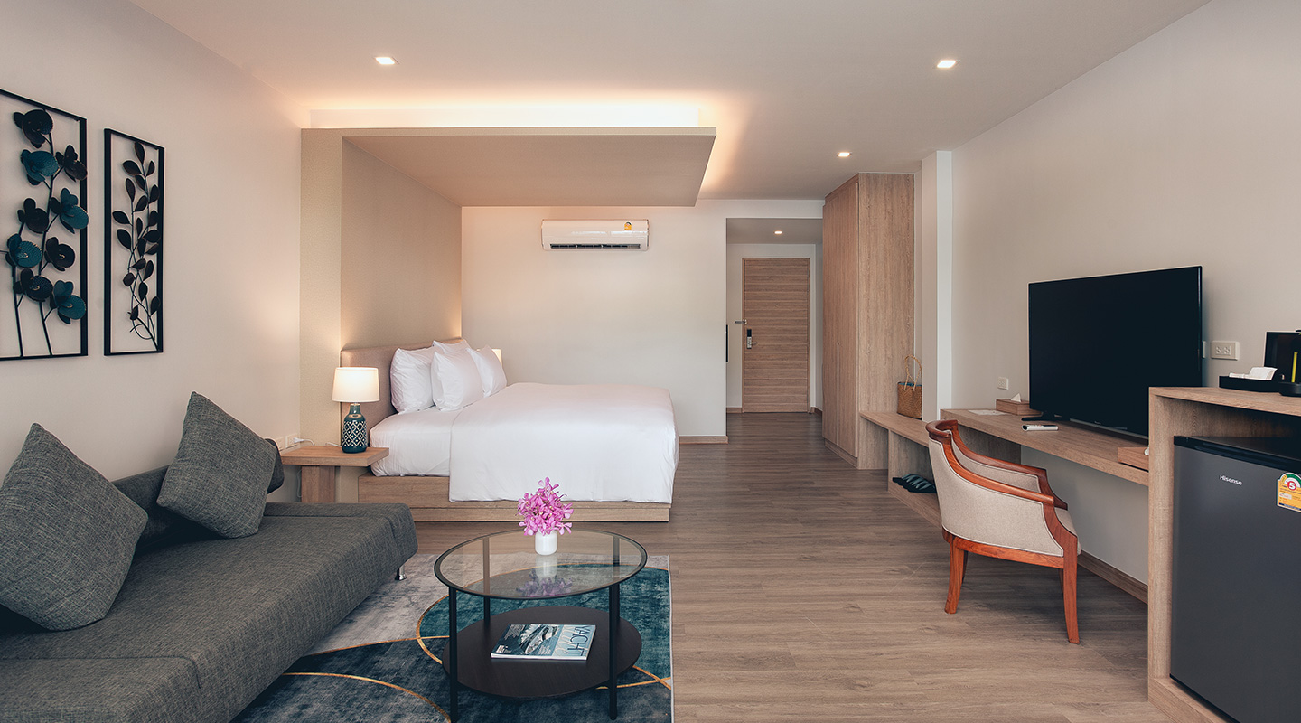 Deluxe Pool Access Room