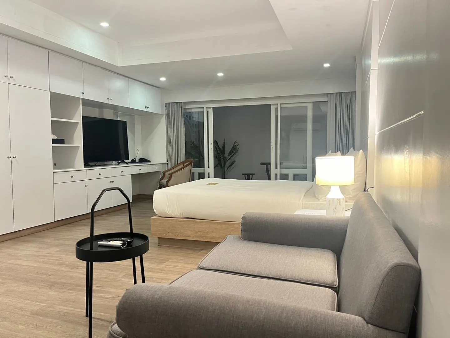 Deluxe without balcony-No window Anona Beachfront